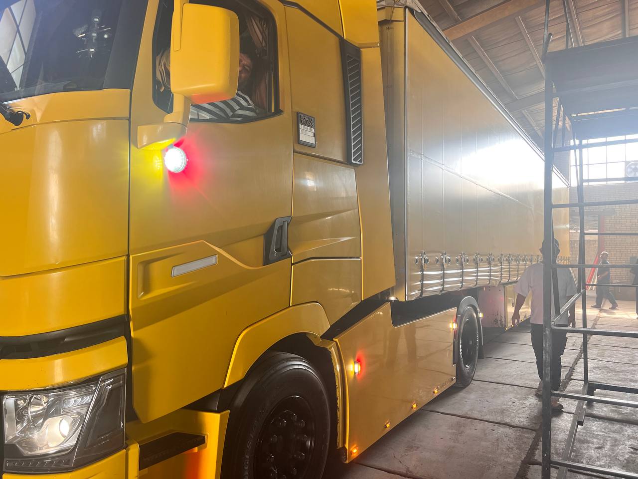 تولید انواع لوازم چادر ترانزیت